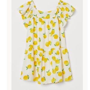 H&M Butterfly sleeved dress